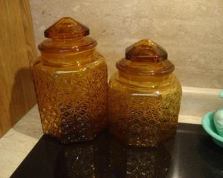 L. E. Smith Daisy & Buttons amber glass canisters