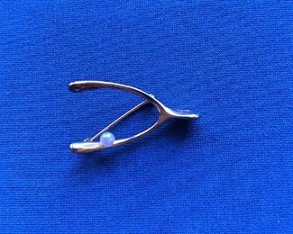 14k yellow gold wishbone pin with small pearl, 3 grams $125