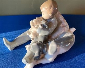 Lladro figurine #1535 "Sweet Dreams" boy sleeping w/puppies (retired) $65