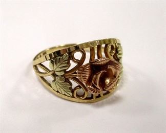 10K YELLOW AND ROSE GOLD RING