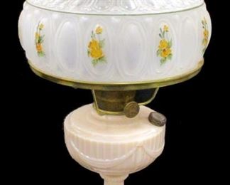  ALADDIN LINCOLN DRAPERY PATTERN ALACITE LAMP, URANIUM OXIDE GLASS