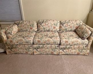 vintage Henredon sofa in excellent condition