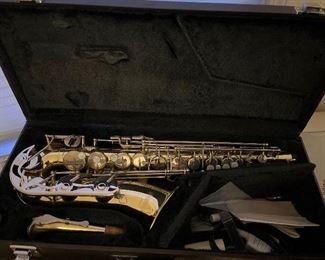 Yamaha YAS 23 alto saxophone