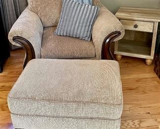 COMFY CHAIR W/LARGE OTTOMAN, SIDE TABLE