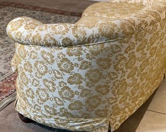 Vintage Yellow/White floral Shell Back Sofa Couch	32x74x40in	HxWxD
