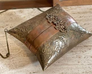 Vintage Brass Copper Pillow Purse Puffer	5x7x3in	HxWxD
