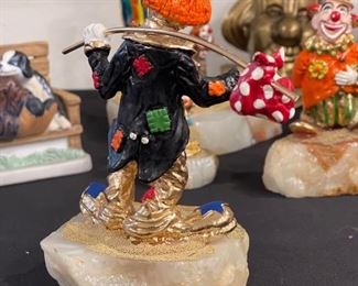 Vintage Signed Ron Lee Hitchhiking Hobo Clown Figurine Onyx Base 24k Gold Accent	3.5x3.5x6.5 inches	HxWxD
