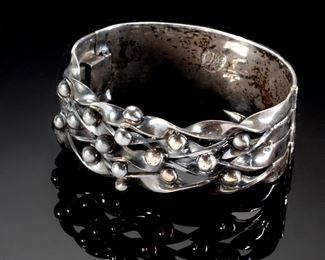 Vintage Mexican Modernist JGL Sterling Silver Hinged Bracelet 925 Taxco Mexico 	Size: 7in x .875in W	
