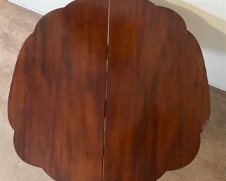 Antique Folding Gate Leg Demilune Table Claw foot	29x38x18.5in	HxWxD
