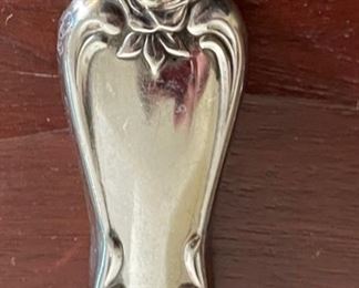 30pc Rogers Oneida Arbor Rose-True Rose  Stainless Steel Flatware Set		
