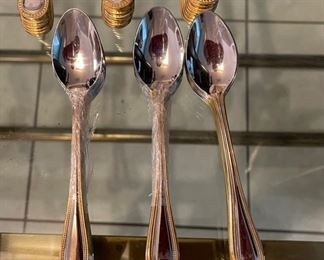 127pc Huge  Wallace Gold Royal Bead Stainless Flatware Set		
