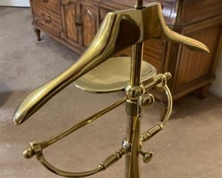 Vintage Brass Valet Suit Stand Adjustable	45 x 17 x 10	HxWxD
