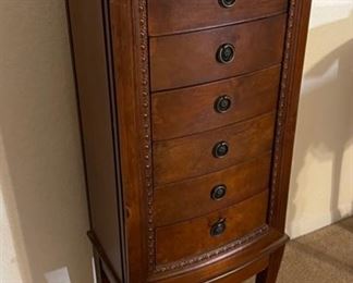 6 Drawer Jewelry Cabinet	40 x 16 x 11	HxWxD
