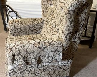 AS-IS Floral Print Fabric Chair Recliner	41 x 36 x 35	HxWxD
