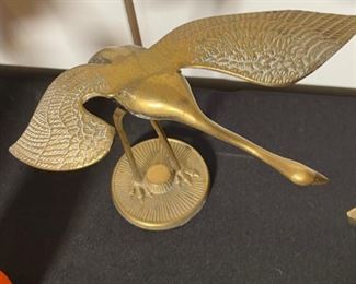 Leonard Brass Bird Crane Stork	7 x 8 x 6.5	HxWxD
