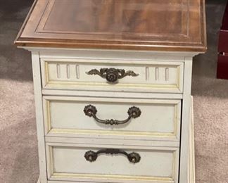 Vintage Single Nightstand	21x18x26in	HxWxD
