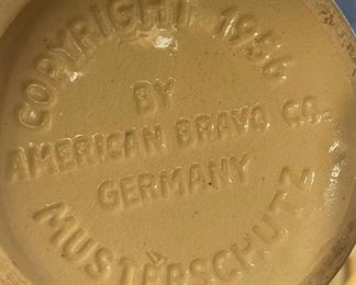 Vintage Oh Du Schone Schnitzelbank German Beer Stein	10in H	
