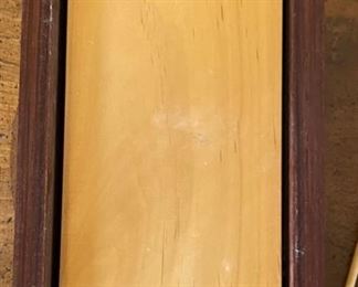 Hard Wood Slit Drum w/ Mallets	6x7x12in	HxWxD
