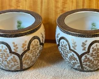 2pc Asian Goldfish Bowls (new Production)	7in H x8in dia	
