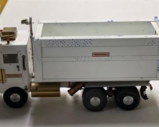 1970s Metal Copper & Brass Folk Art Mesa Metal Truck #7	8 x 6 x 17	HxWxD
