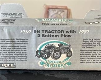 Ertl Ford 9N 50th Anniversary Special Edition Farm Toy Tractor 1/16th Scale Die Cast Model	Box: 4x11x4in	HxWxD
