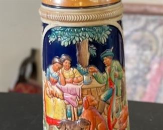 11in German Jägers-Heimkehr Beer Stein	11in	
