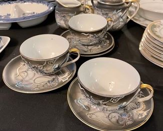 13pc  Japanese Moriage Dragonware China Set aponisme		
