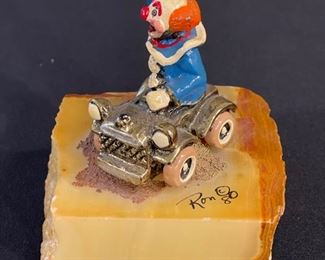 Ron Lee clown sculpture clown waving in antique car	4x4x4.5 inches	HxWxD
