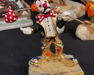 Vintage Signed Ron Lee Hitchhiking Hobo Clown Figurine Onyx Base 24k Gold Accent	3.5x3.5x6.5 inches	HxWxD
