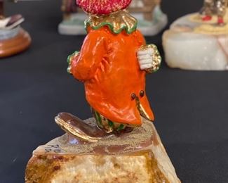 Vintage Signed Ron Lee Smiling Clown	3.5x3x5.5	HxWxD
