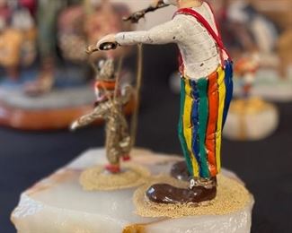 Vintage Signed RON LEE Clown WALKING A PUPPET 1984	6x4.5x8.25 inches	HxWxD
