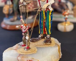 Vintage Signed RON LEE Clown WALKING A PUPPET 1984	6x4.5x8.25 inches	HxWxD
