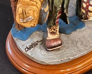 CLOWNING IN AMERICA THE TOURIST VANMARK CLOWN SCULPTURE	6x4.5x9.5 inches	HxWxD
