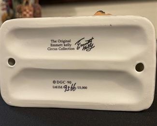 The Original Emmett Kelly Circus Collection Clown A Dog’s Life 9,566/15,000 With Original Box	5x3x4.5 inches	HxWxD
