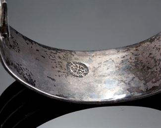 Vintage Mexican Modernist JGL Sterling Silver Hinged Bracelet 925 Taxco Mexico 	Size: 7in x .875in W	
