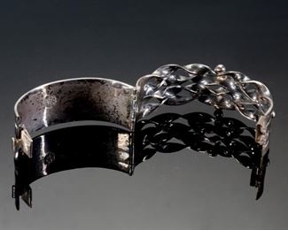 Vintage Mexican Modernist JGL Sterling Silver Hinged Bracelet 925 Taxco Mexico 	Size: 7in x .875in W	

