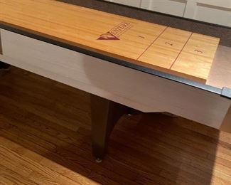 Venture 22' shuffleboard table