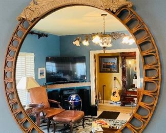 28___$140
Round iron & composite mirror
• 50 high 50 across