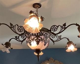 26___$1,195
Epergnay Champagne retaurant Light fixture 6 lights