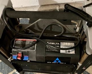 Delta Model 22-560 12.5" x 6" Planer