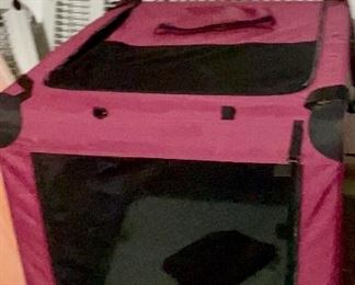 Large collapsible dog kennel