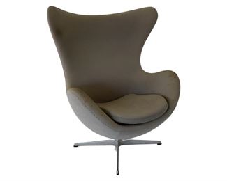 Arne Jacobsen Egg Chair
Est. $500-$700