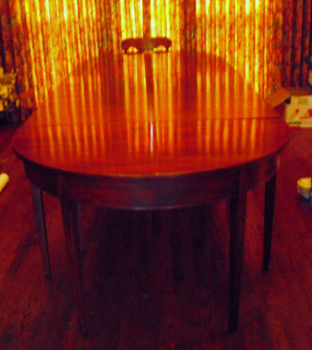 Federal style banquet table with drop leaf center and two D ends