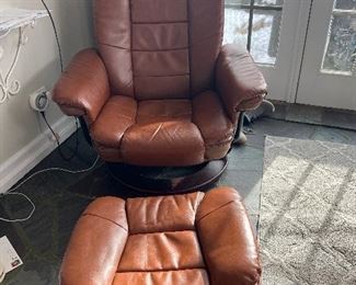Comfy Leather Chair with Ottoman