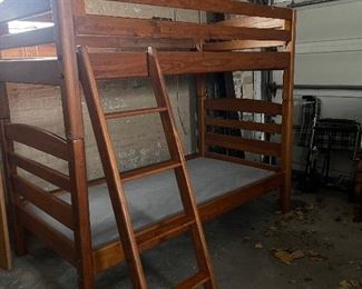 This end up Classic Bunk Beds