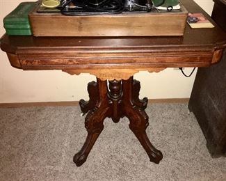 Eastlake table