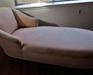 Chaise lounge 
