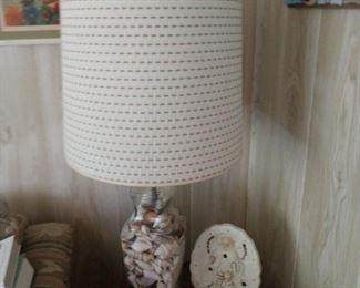 shell lamp