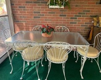 $275.00 Vintage Wrought Iron Glass Top Table with 6 Chairs...60x32x29 ...
