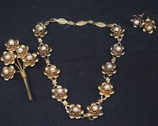 Vintage Jewelry Set
